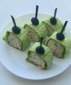 Лаваш с адыгейским сыром.